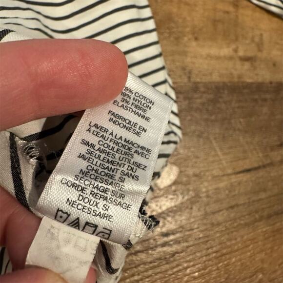 Express Ultimate Essential Black White Striped Button-Down Shirt S Office READ - Picture 6 of 9